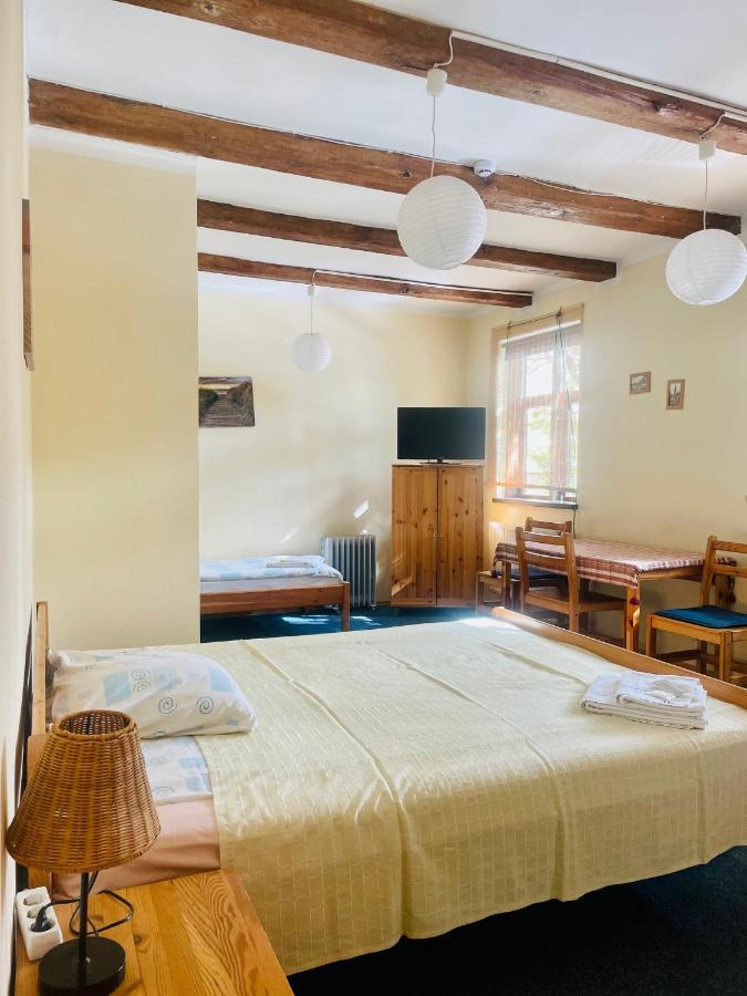 Express Guest House ไคลเพดา ภายนอก รูปภาพ