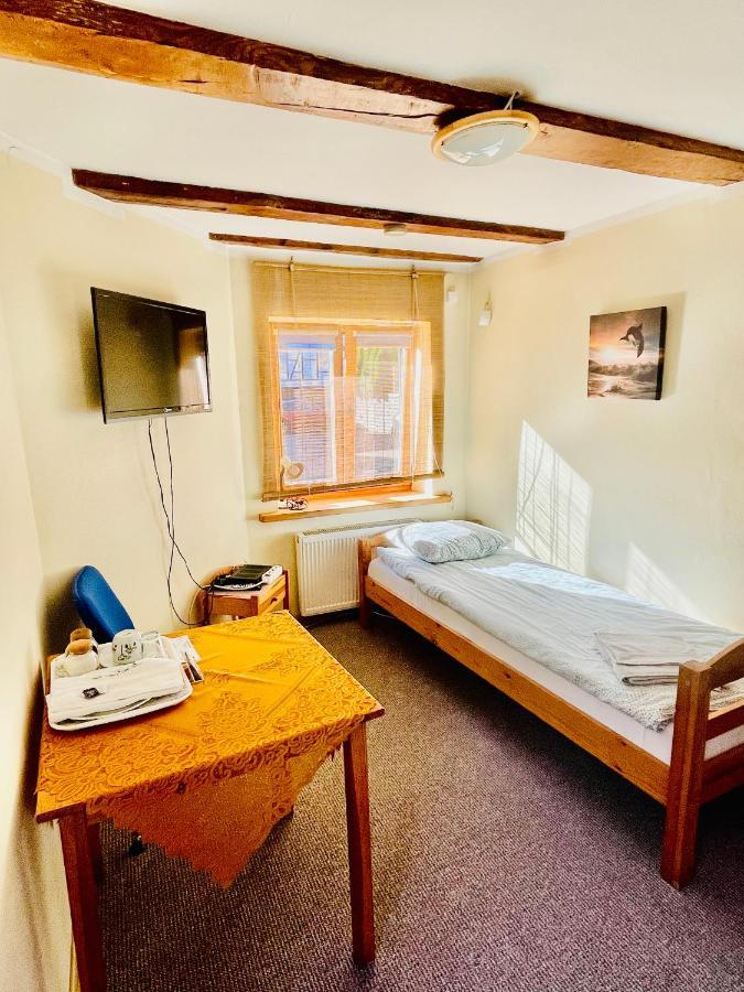 Express Guest House ไคลเพดา ภายนอก รูปภาพ