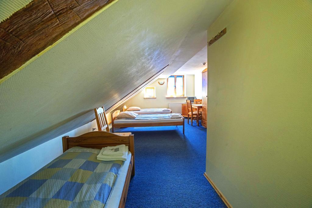 Express Guest House ไคลเพดา ภายนอก รูปภาพ