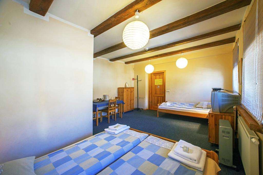 Express Guest House ไคลเพดา ภายนอก รูปภาพ
